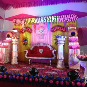 Royal Ganesh-Themed Wedding Stage Decoration